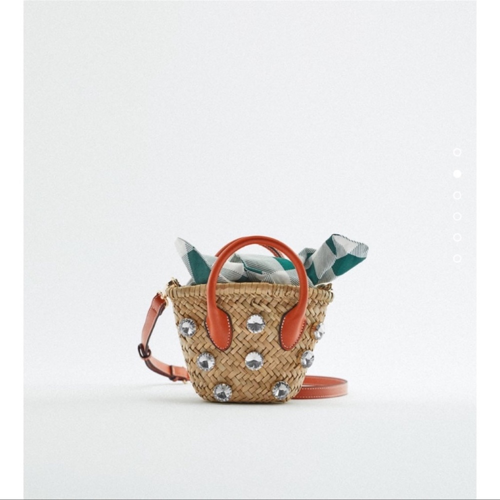 “Last one “ZARA MINI BASKET BAG - Picture 4 of 5
